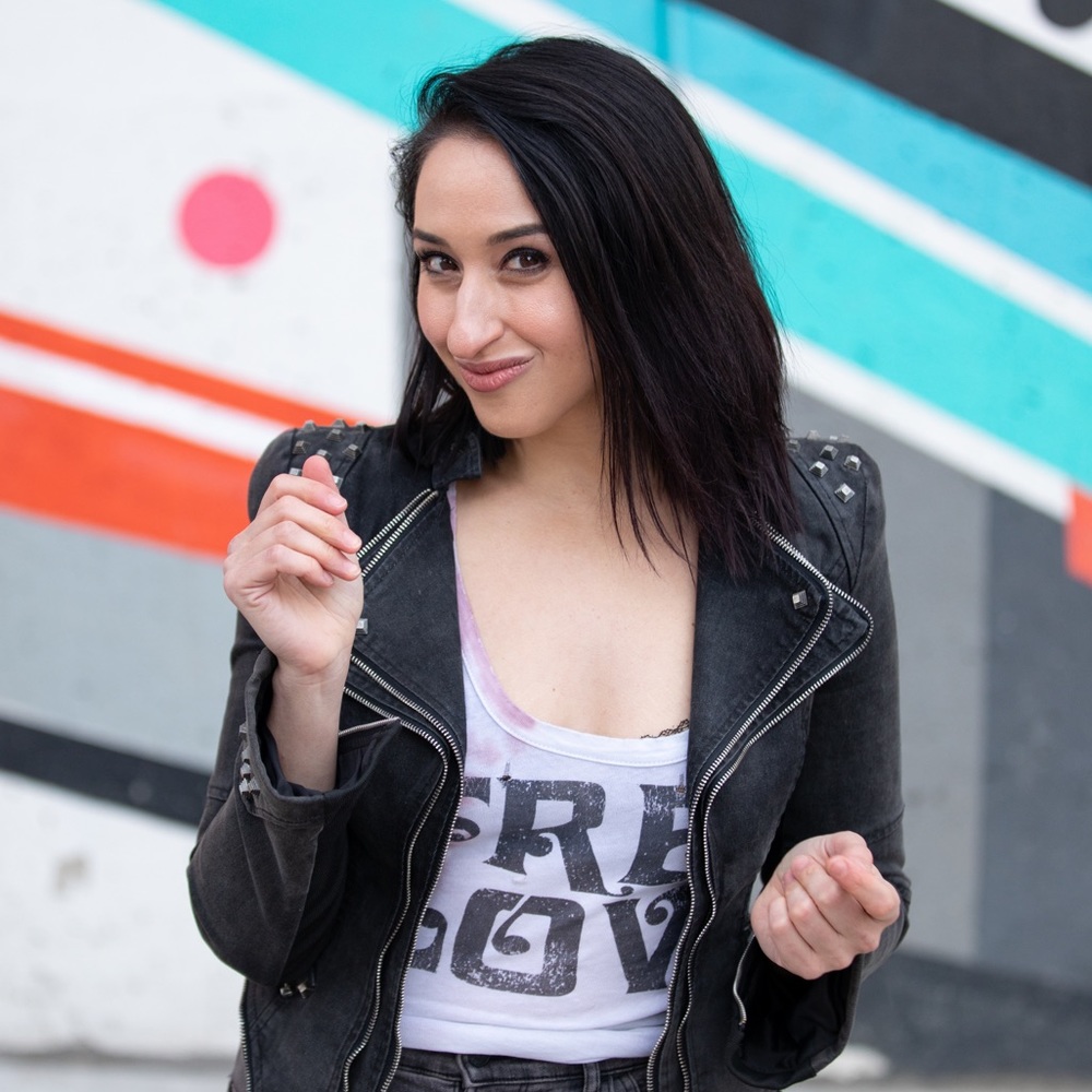Meet your Posher, Samia
